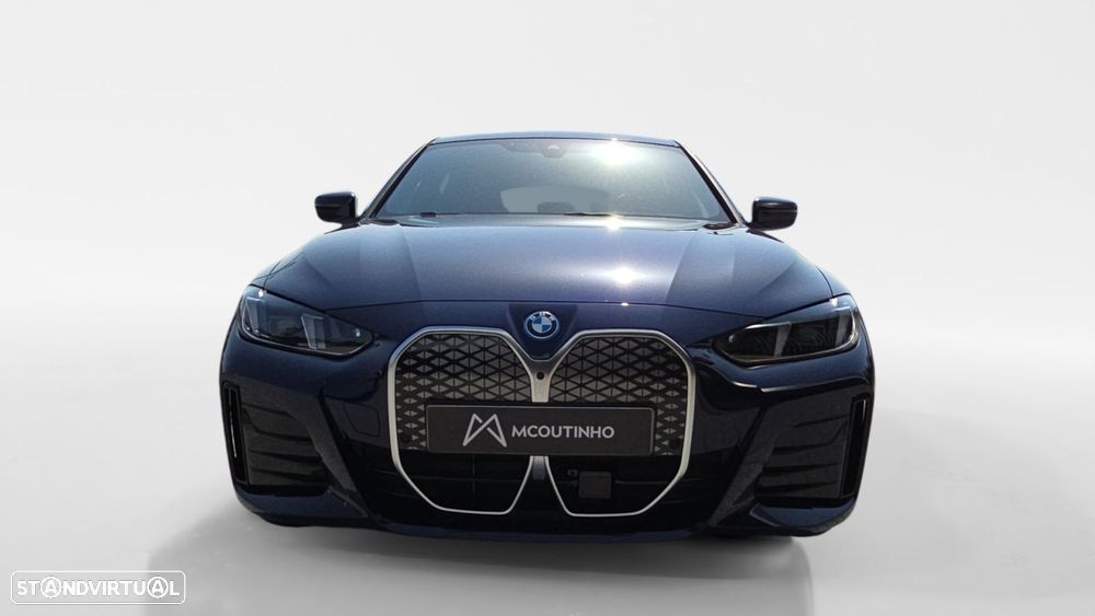 BMW i4 eDrive40 Pack Desportivo M - 8