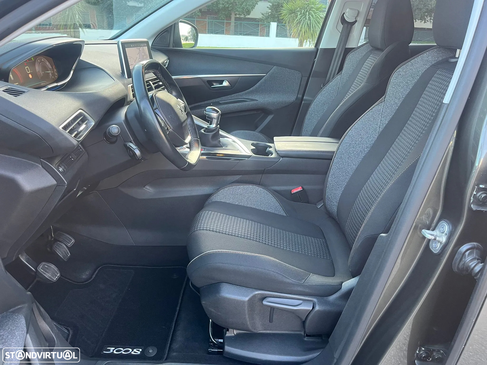 Peugeot 3008 1.5 BlueHDi Allure - 21