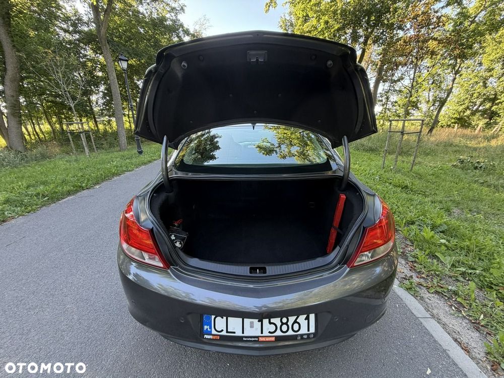 Opel Insignia - 24