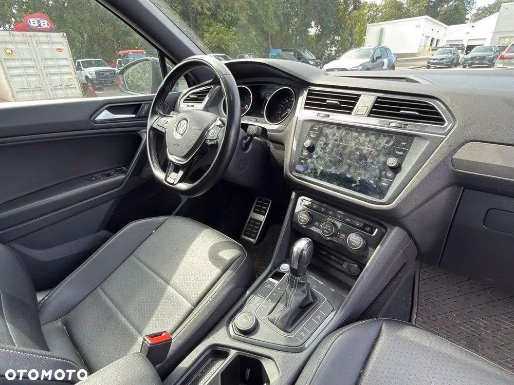 Volkswagen Tiguan - 13