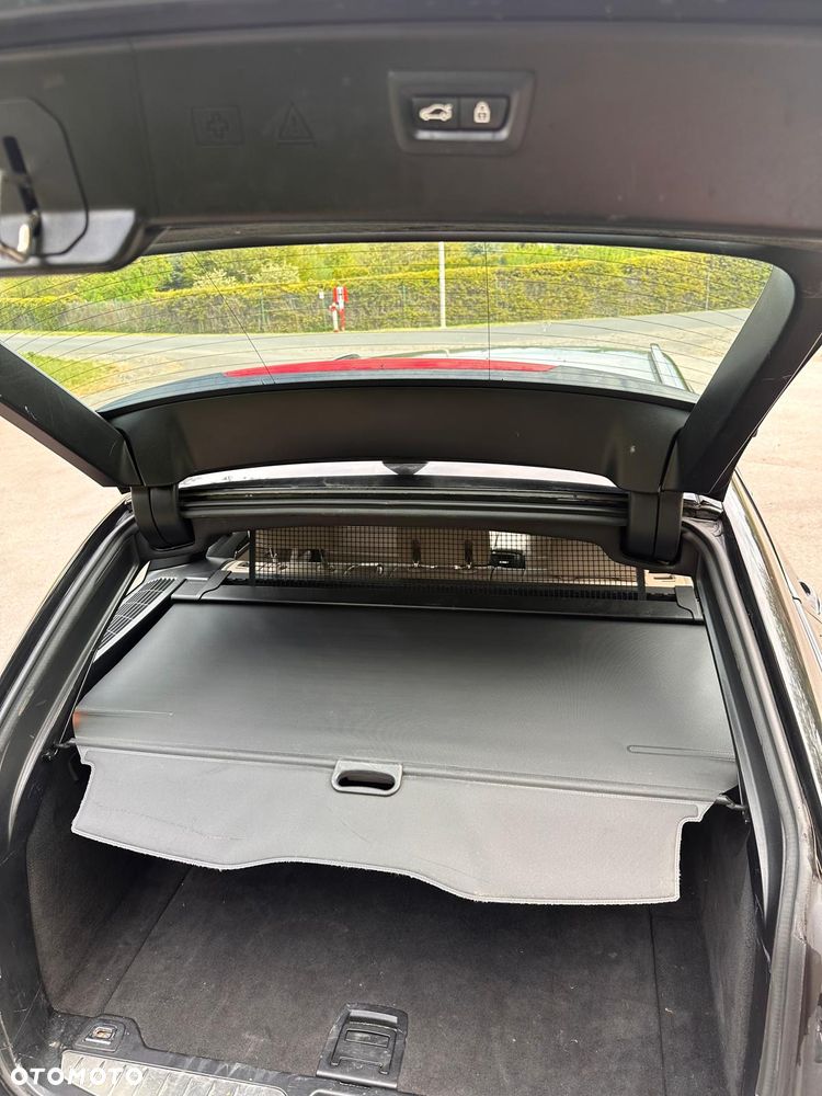 BMW Seria 5 525d Luxury Line - 18