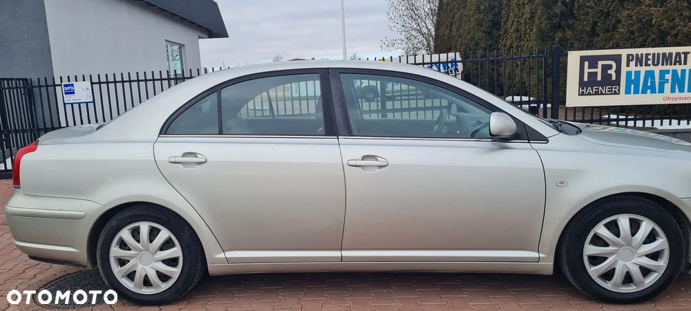 Toyota Avensis 2.0 VVT-i Prestige - 10