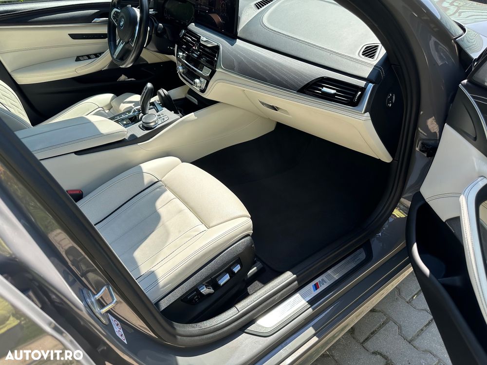 BMW Seria 5 545e xDrive Aut. M Sport Edition - 36