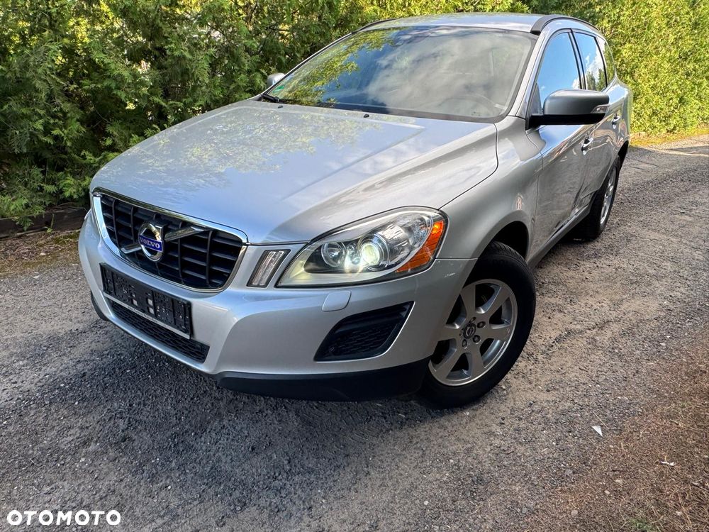 Volvo XC 60 T5 Powershift Momentum - 1