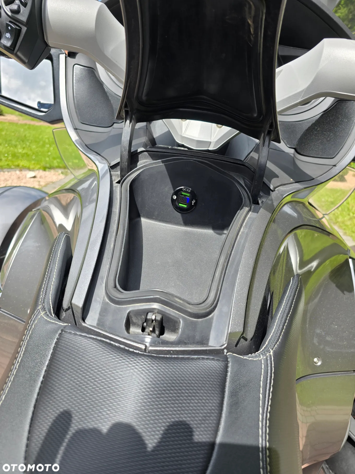 Can-Am Spyder - 13