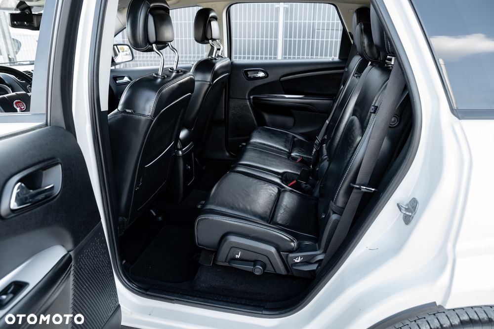 Fiat Freemont 2.0 Multijet 16V DPF Automatik Allrad Black Code - 20