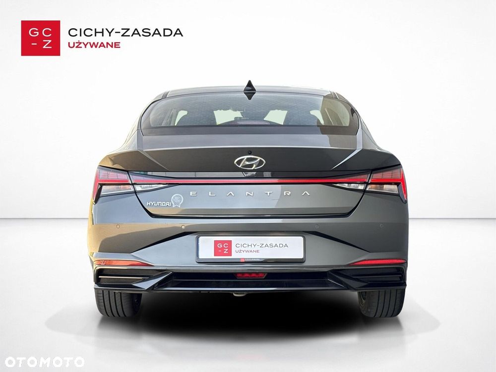 Hyundai Elantra 1.6 Smart - 6