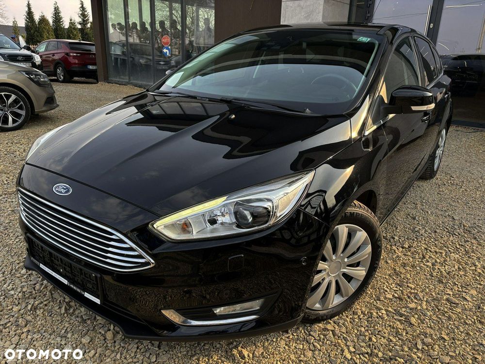Ford Focus 1.5 EcoBoost STart-Stopp-System TITANIUM - 2