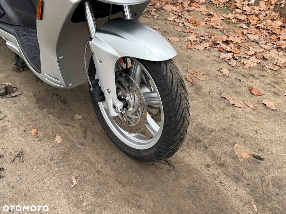 Aprilia Sportcity - 9