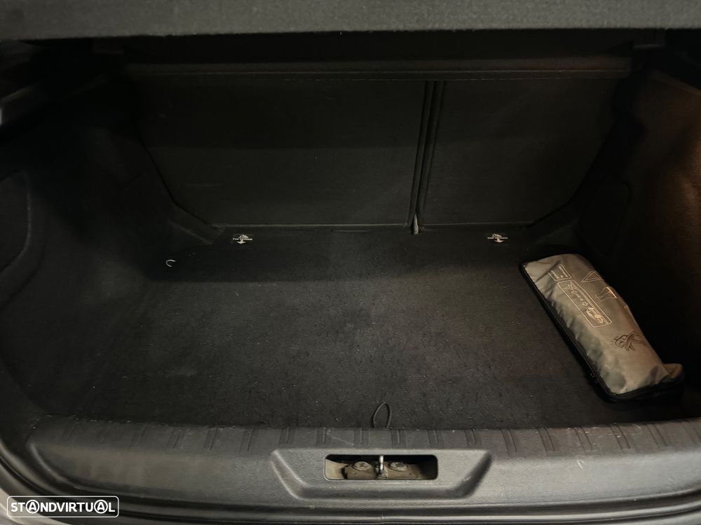 Peugeot 308 1.6 e-HDi Active J17 - 9