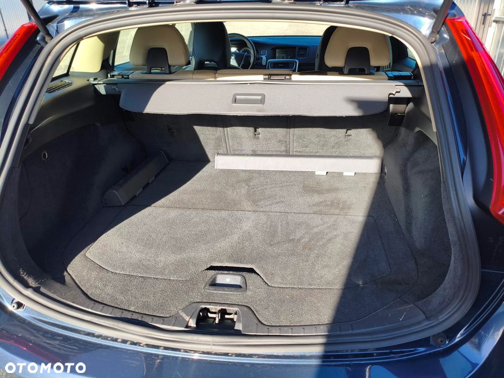Volvo V60 D3 Summum - 24