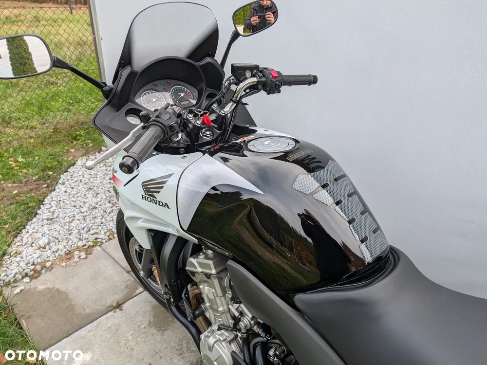 Honda CBF - 36