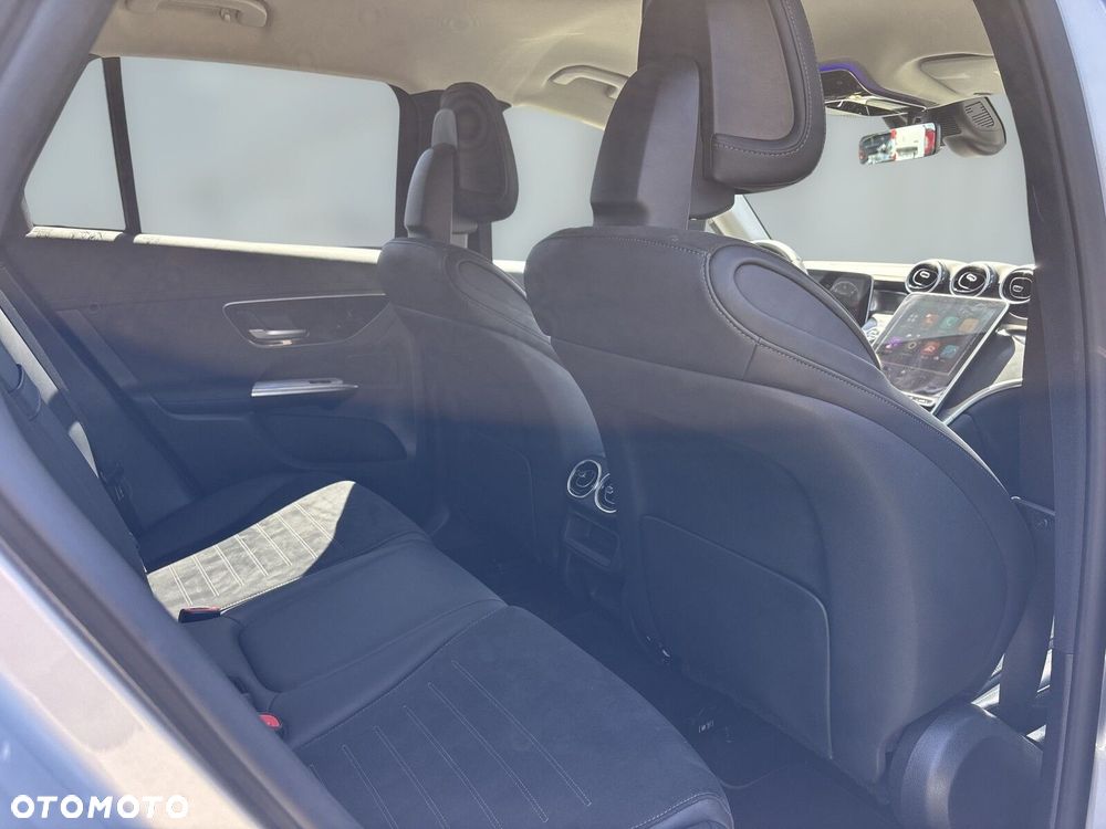 Mercedes-Benz GLC - 21