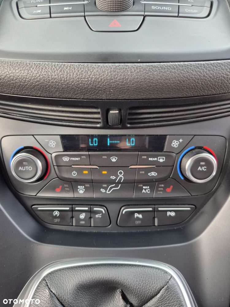 Ford Kuga - 17