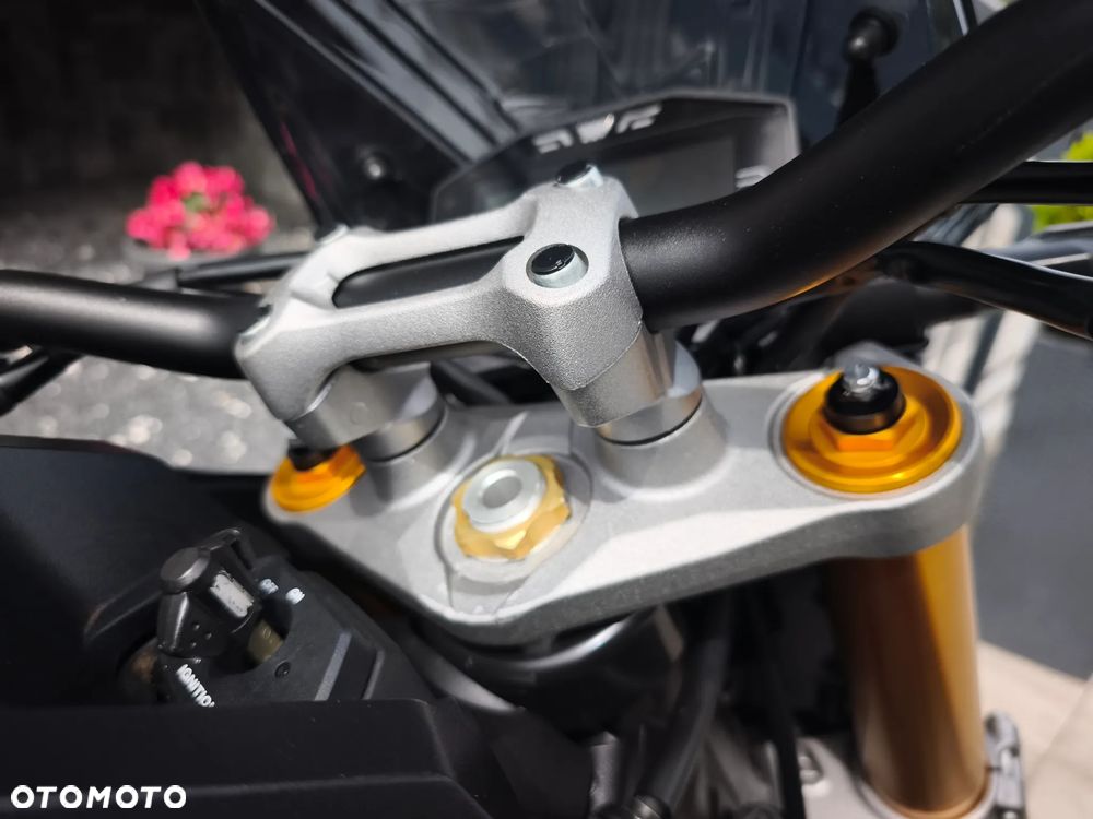 Suzuki GSX - 20