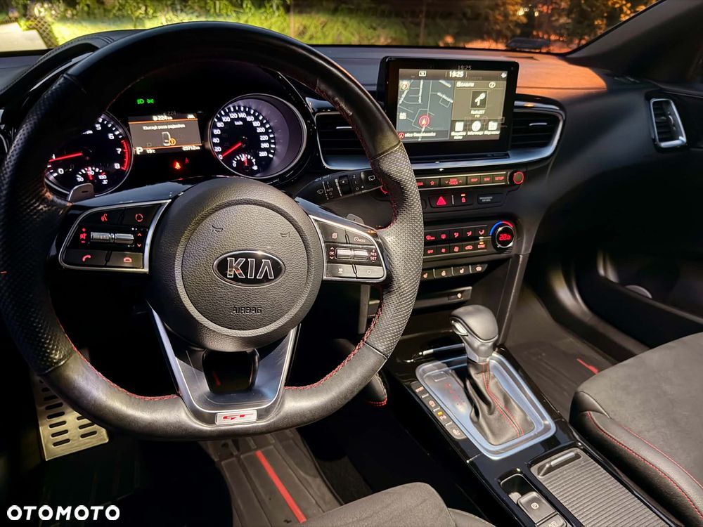 Kia ProCeed - 5