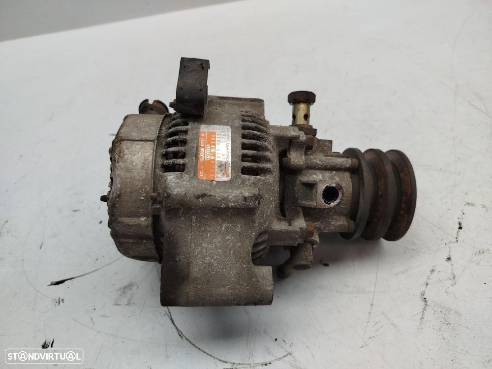 Alternador TOYOTA HiAce III (YH7_, LH6_, LH7_, LH5_, YH5_, YH6_) - 1