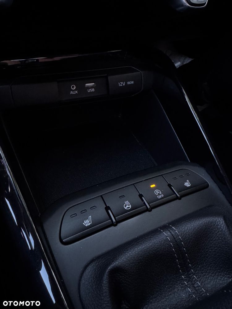 Kia Stonic 1.4 L - 23