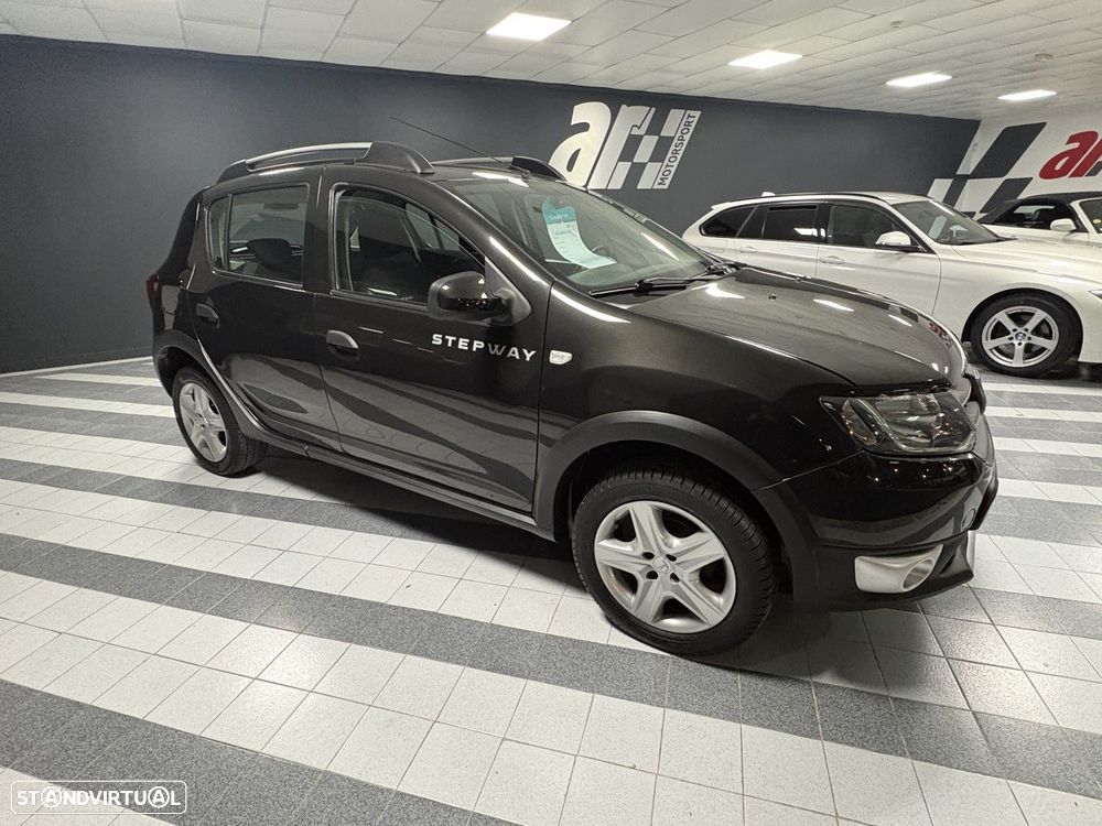 Dacia Sandero 0.9 TCe Stepway - 1