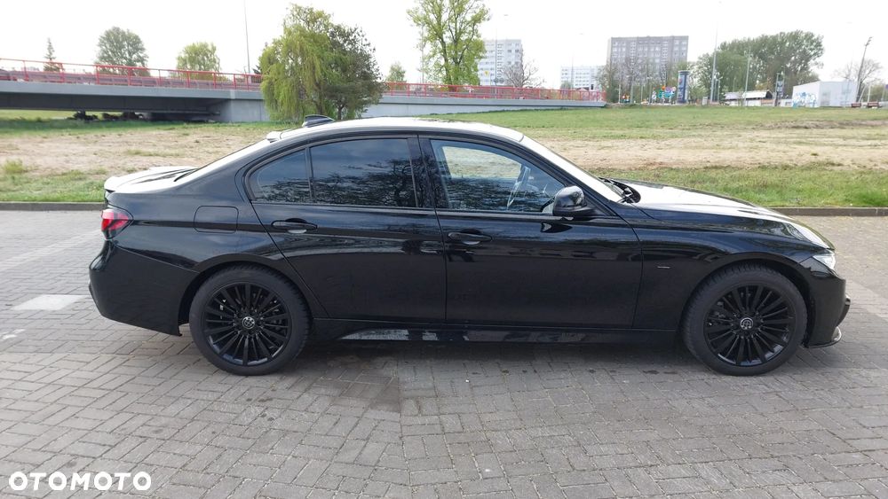 BMW Seria 3 328i xDrive Sport-Aut Luxury Line - 10