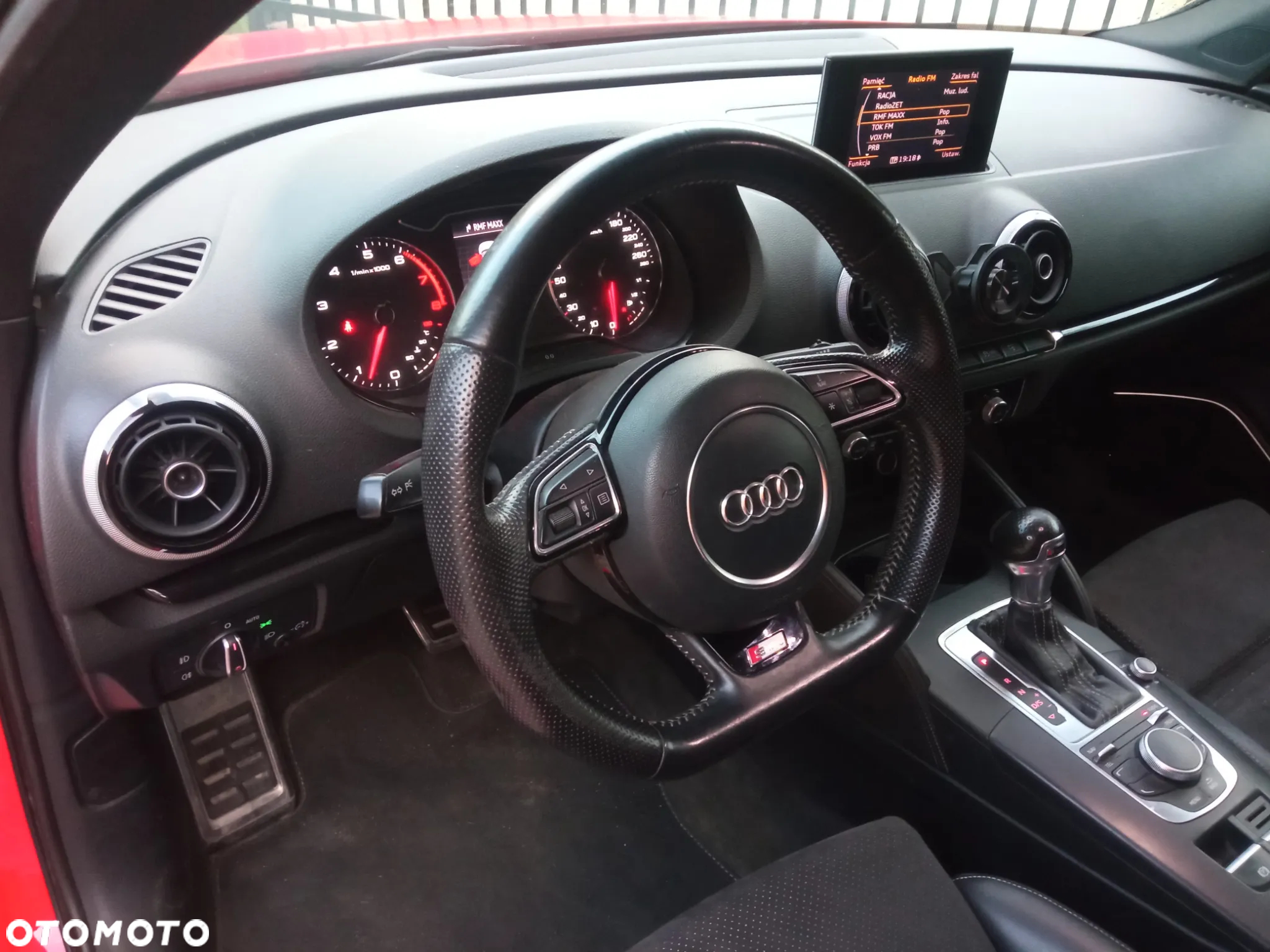 Audi A3 Limousine 1.4 TFSI cylinder on demand ultra Str S line Sportpaket - 27