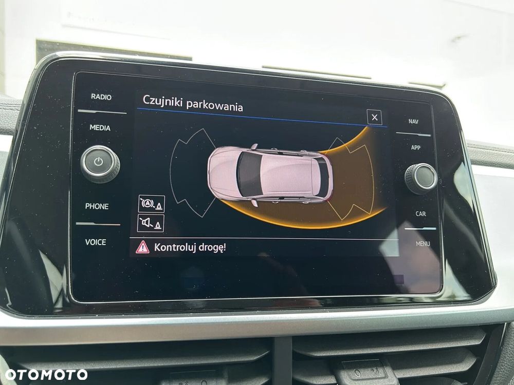Volkswagen T-Roc 1.5 TSI Life - 27