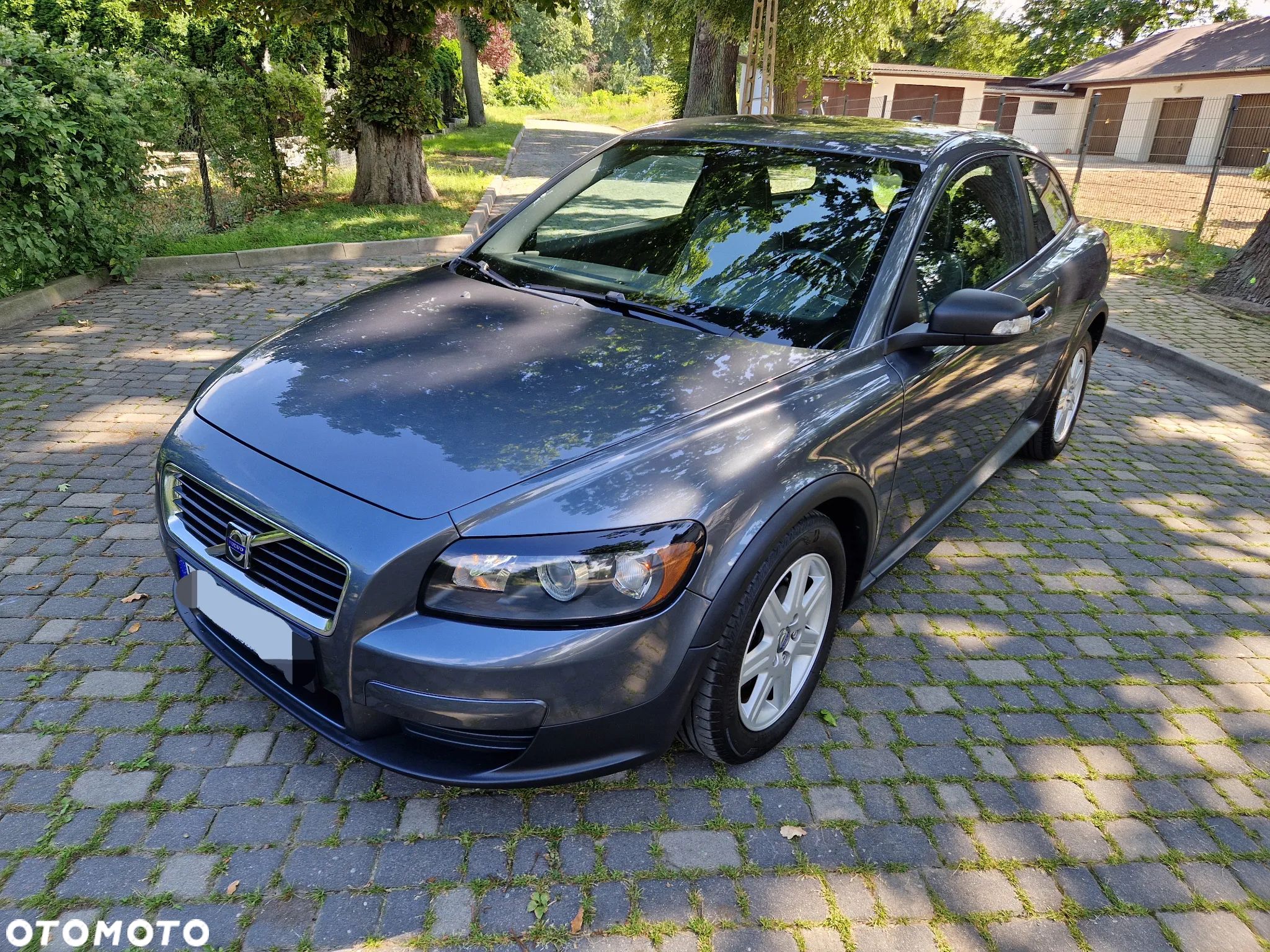 Volvo C30 D2 DRIVe Momentum - 1