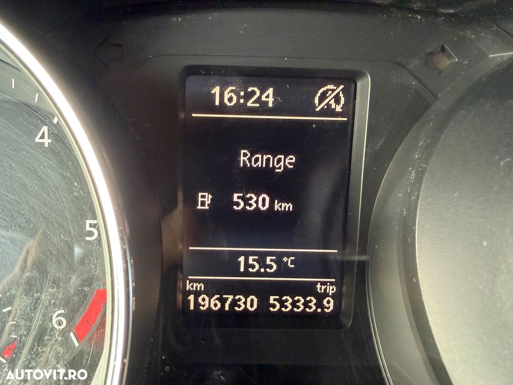 Volkswagen Jetta 2.0 TDI Comfortline - 3