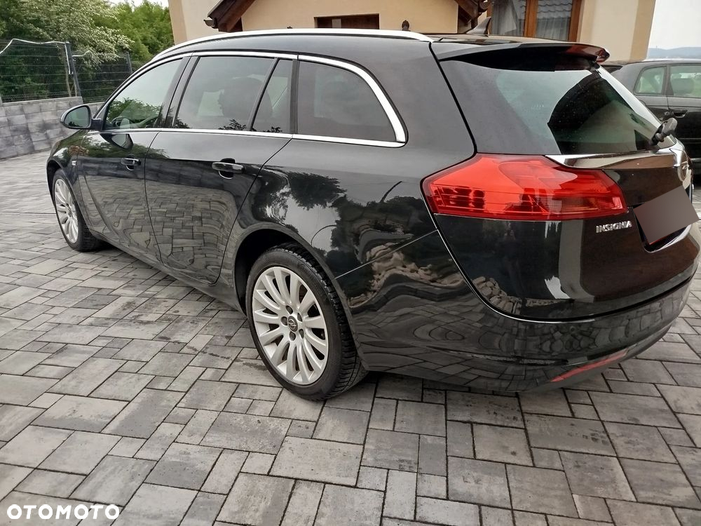 Opel Insignia 2.0 CDTI Sports Tourer 4x4 Design Edition - 4
