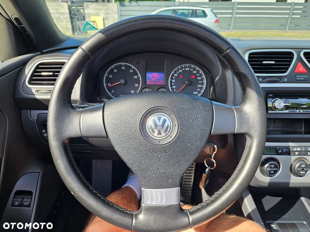 Volkswagen Eos 2.0 FSI Individual Chrom - 12