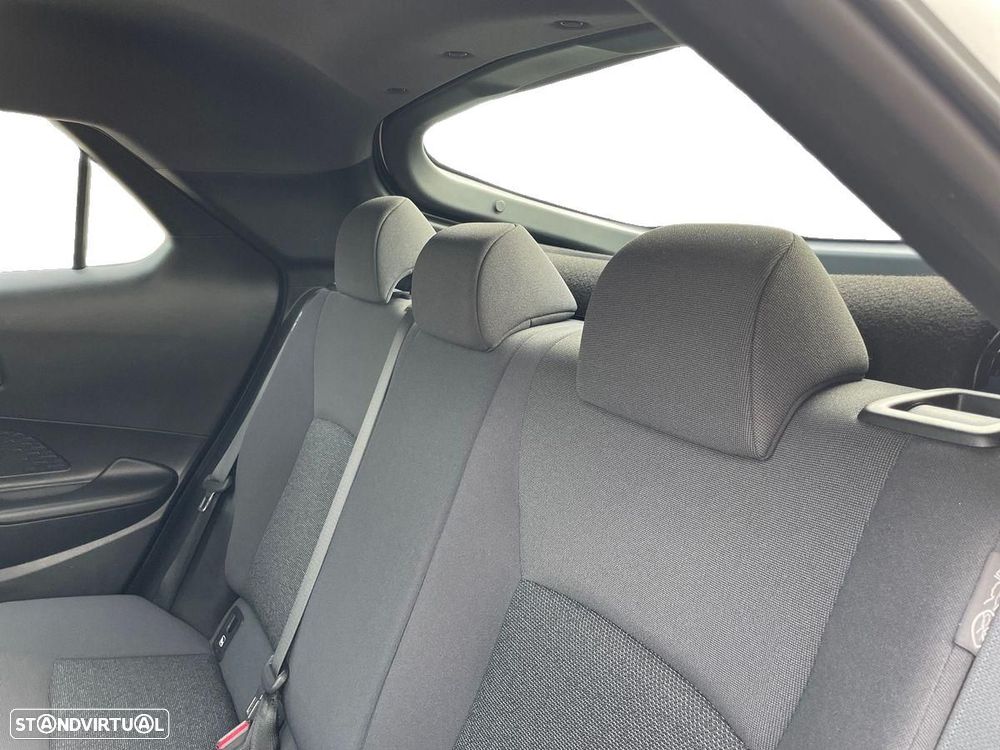 Toyota C-HR - 13