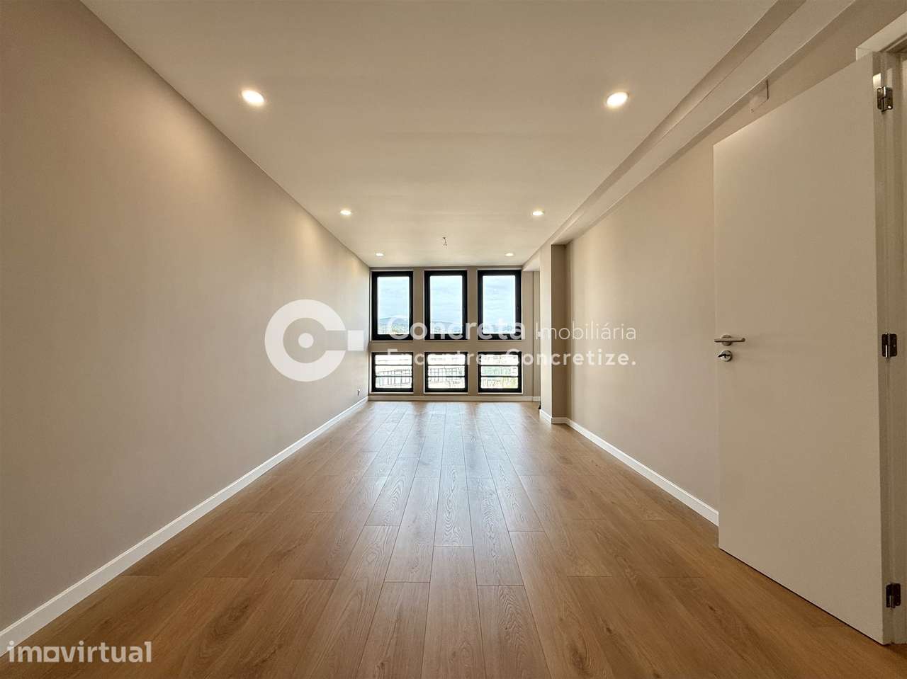 Apartamento T2 remodelado com garagem em Arcozelo, Barcelos - Grande imagem: 5/27