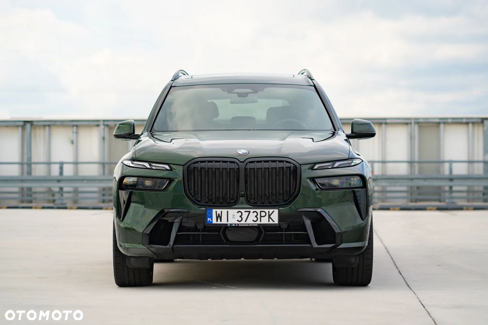 BMW X7 2025 photo 2