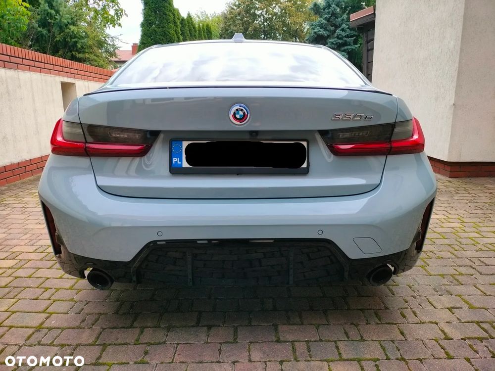 BMW Seria 3 330e M Sport - 4