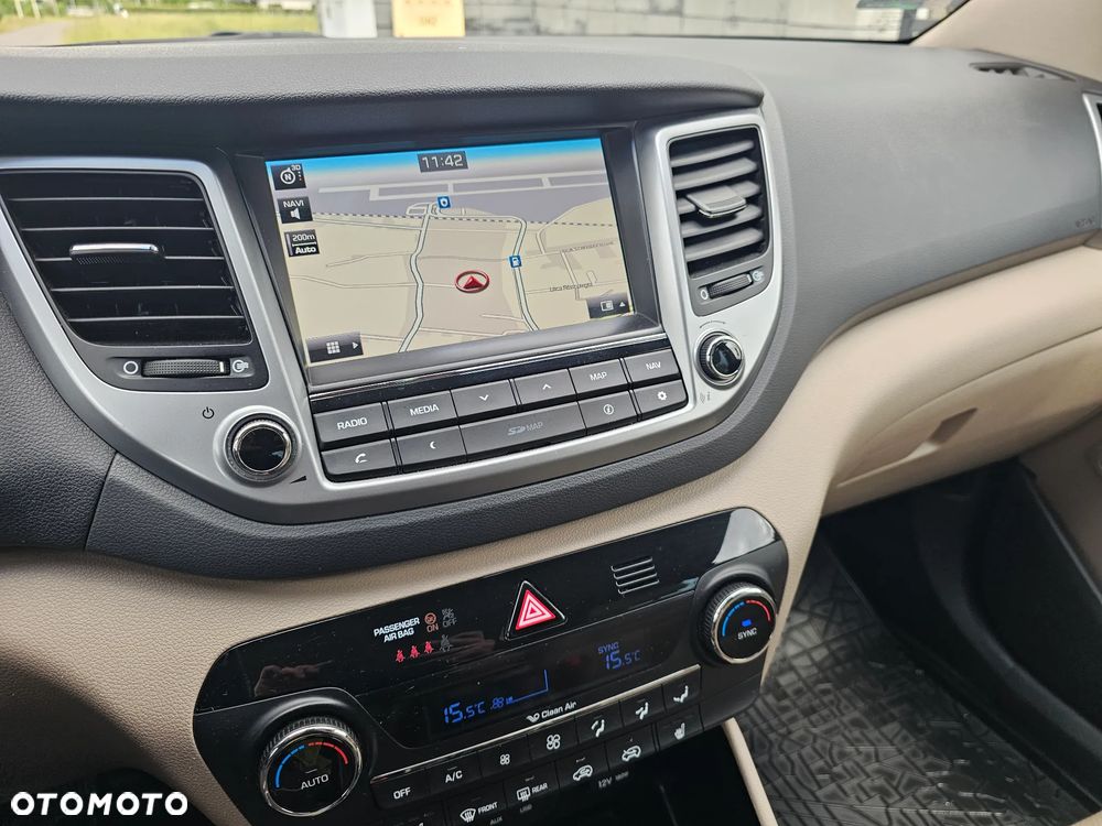 Hyundai Tucson 1.7 CRDI BlueDrive Style 2WD - 14