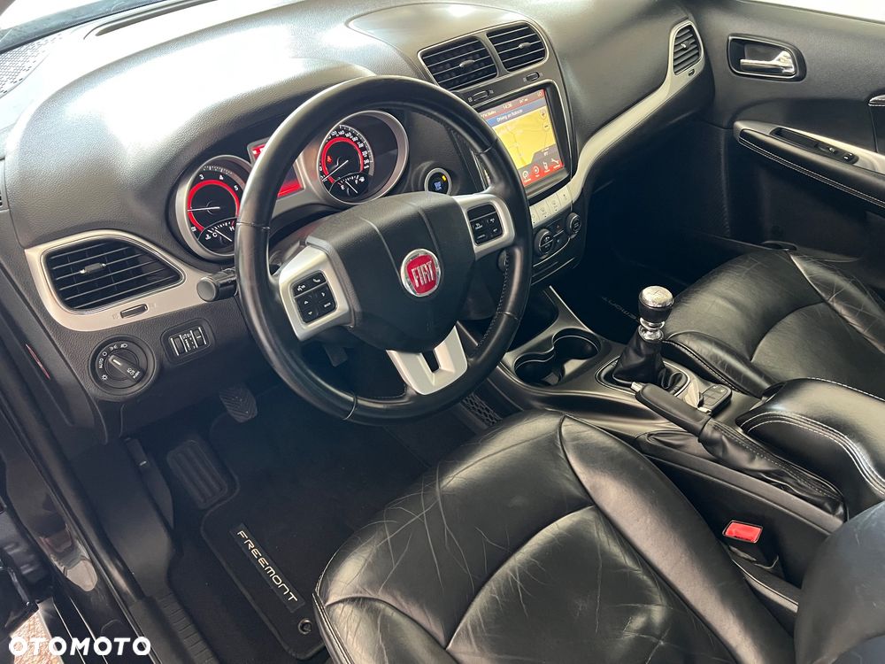 Fiat Freemont 2.0 Multijet Lounge - 12