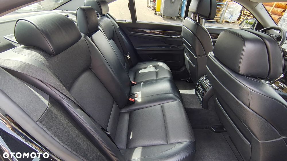 BMW Seria 7 730d Blue Performance - 14