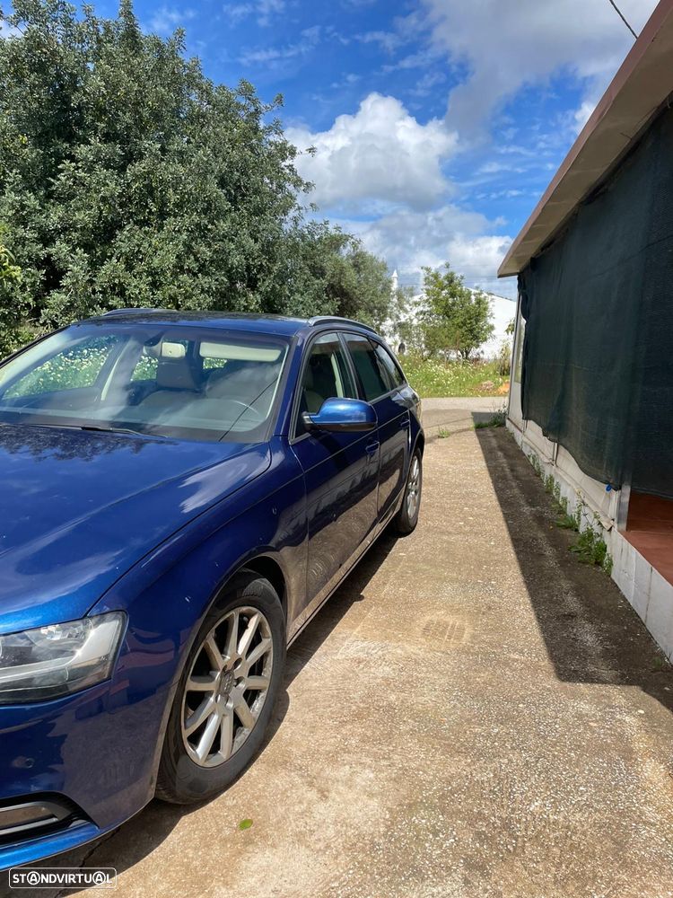 Audi A4 Avant 2.0 TDI Business Line - 2