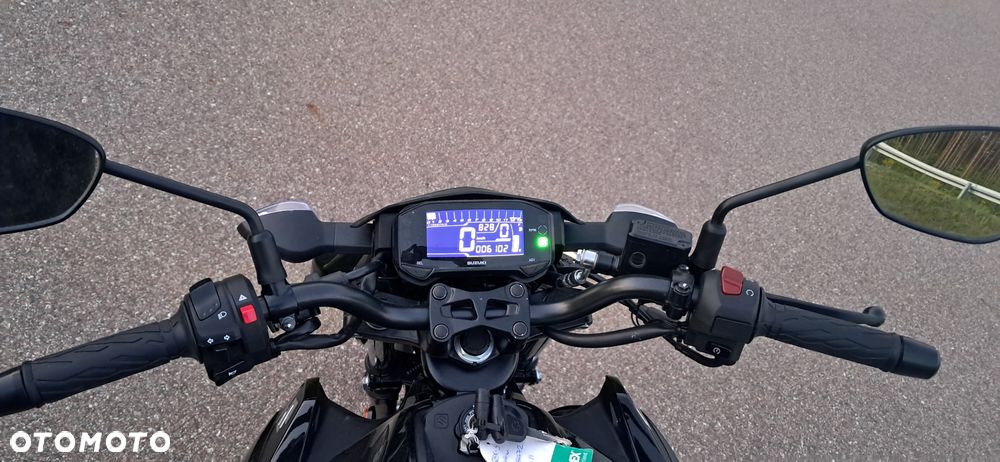 Suzuki GSX - 30