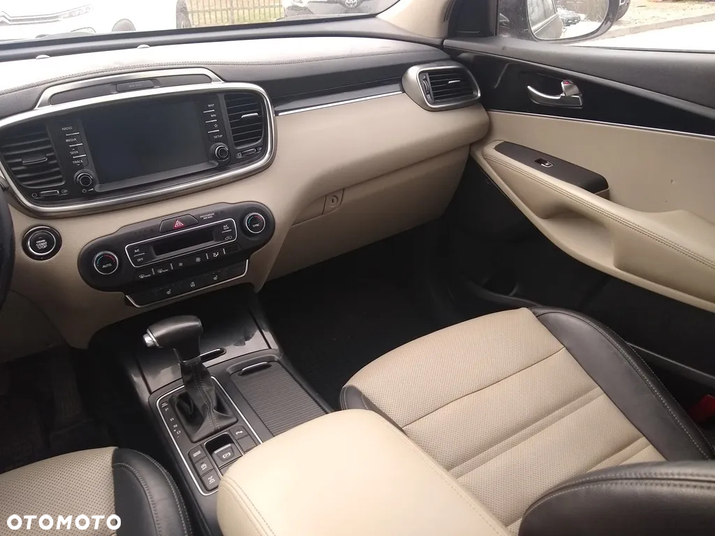 Kia Sorento 2.0 CRDI L - 16