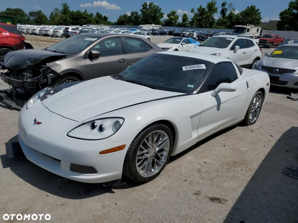 Chevrolet Corvette - 5