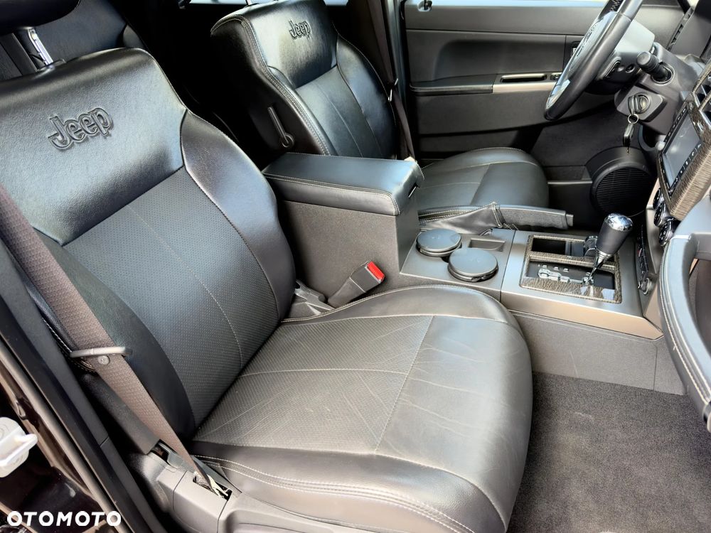Jeep Cherokee - 23