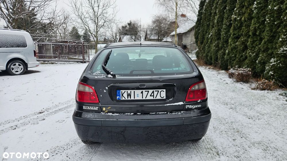 Renault Megane 1.6 - 5