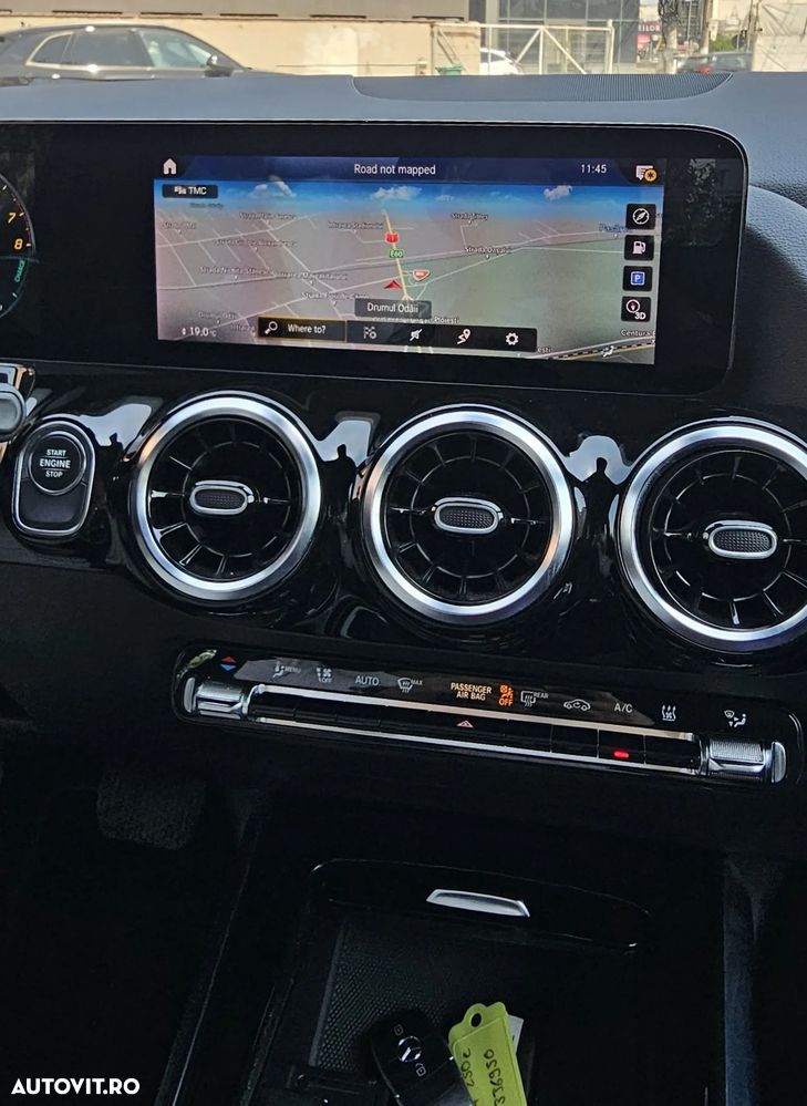 MERCEDES-BENZ GLA 2021 — imagine 7