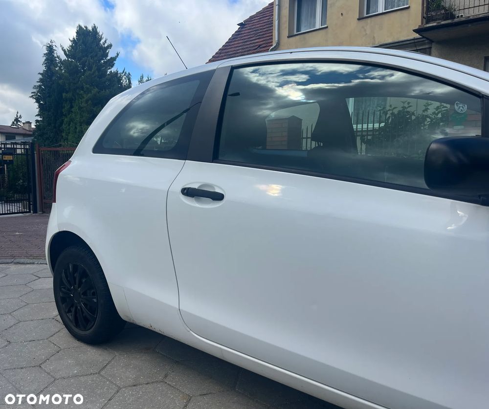 Toyota Yaris 1.0 Luna - 3