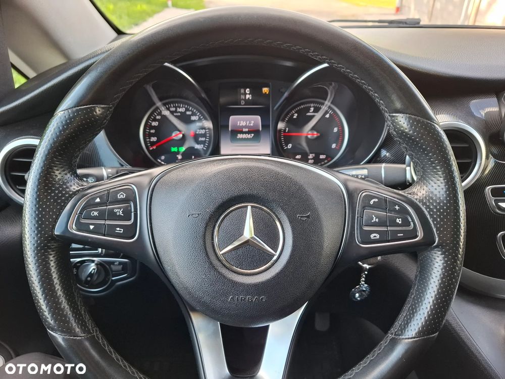 Mercedes-Benz Klasa V - 8