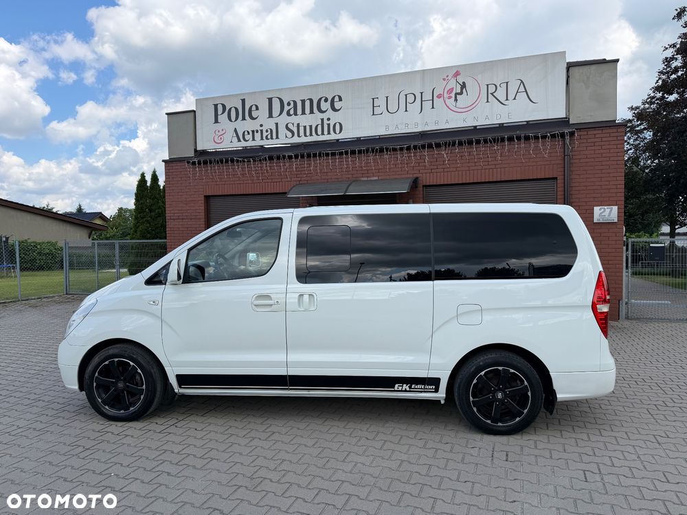 Hyundai H-1 Cargo teilverglast HK - 14