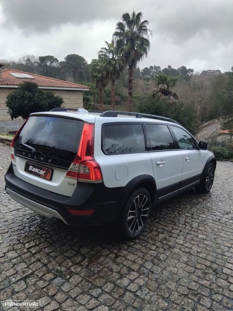 Volvo XC 70 2.0 D4 Summum Dynamic Geartronic - 4