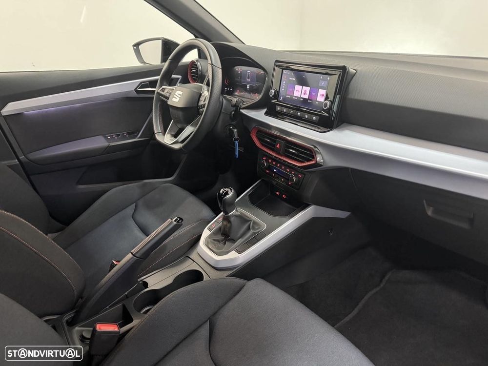 SEAT Arona 1.0 TSI FR - 9