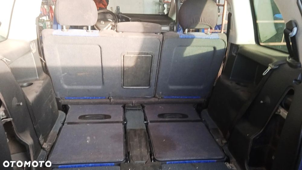 Fotel kierowcy pasażera podgrzewany kanapa - 3-rzędy 7-miejsc Opel Zafira A - 8